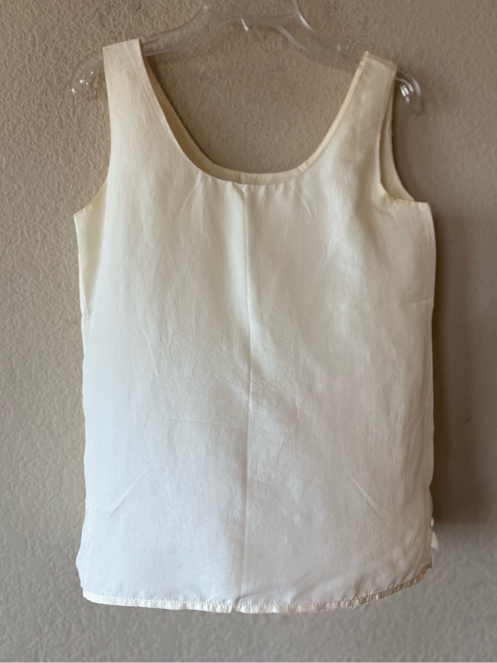 vintage Express 100% silk scoop neck shell tank top in cream Size XS